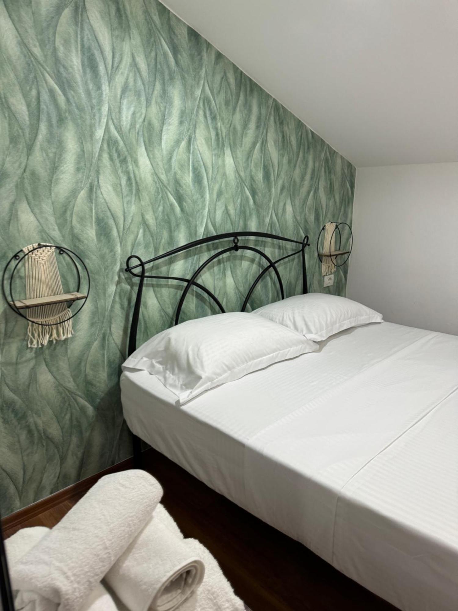 Guest House Himaj Berat Ngoại thất bức ảnh